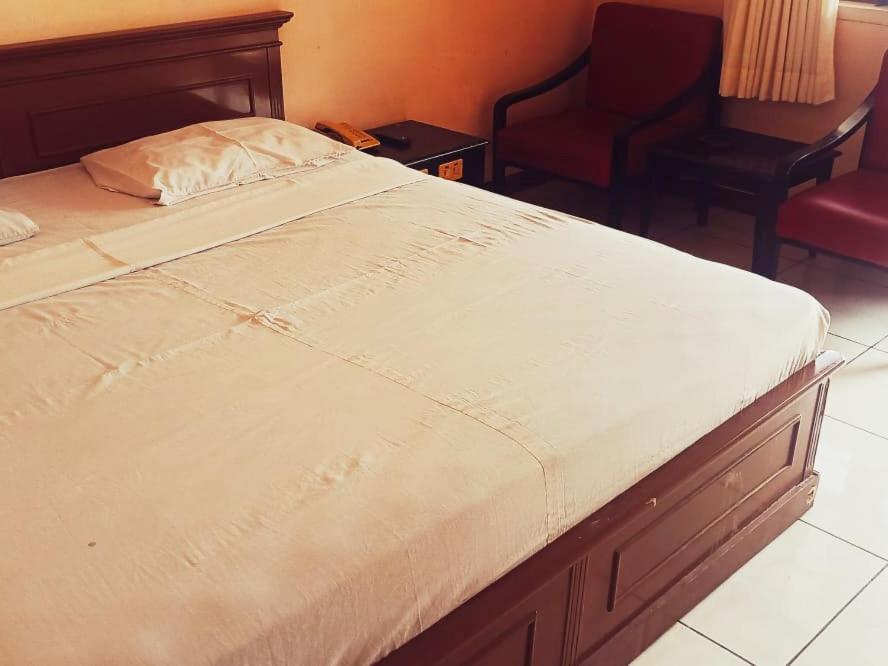Hotel Wijaya Purwokerto Ngoại thất bức ảnh
