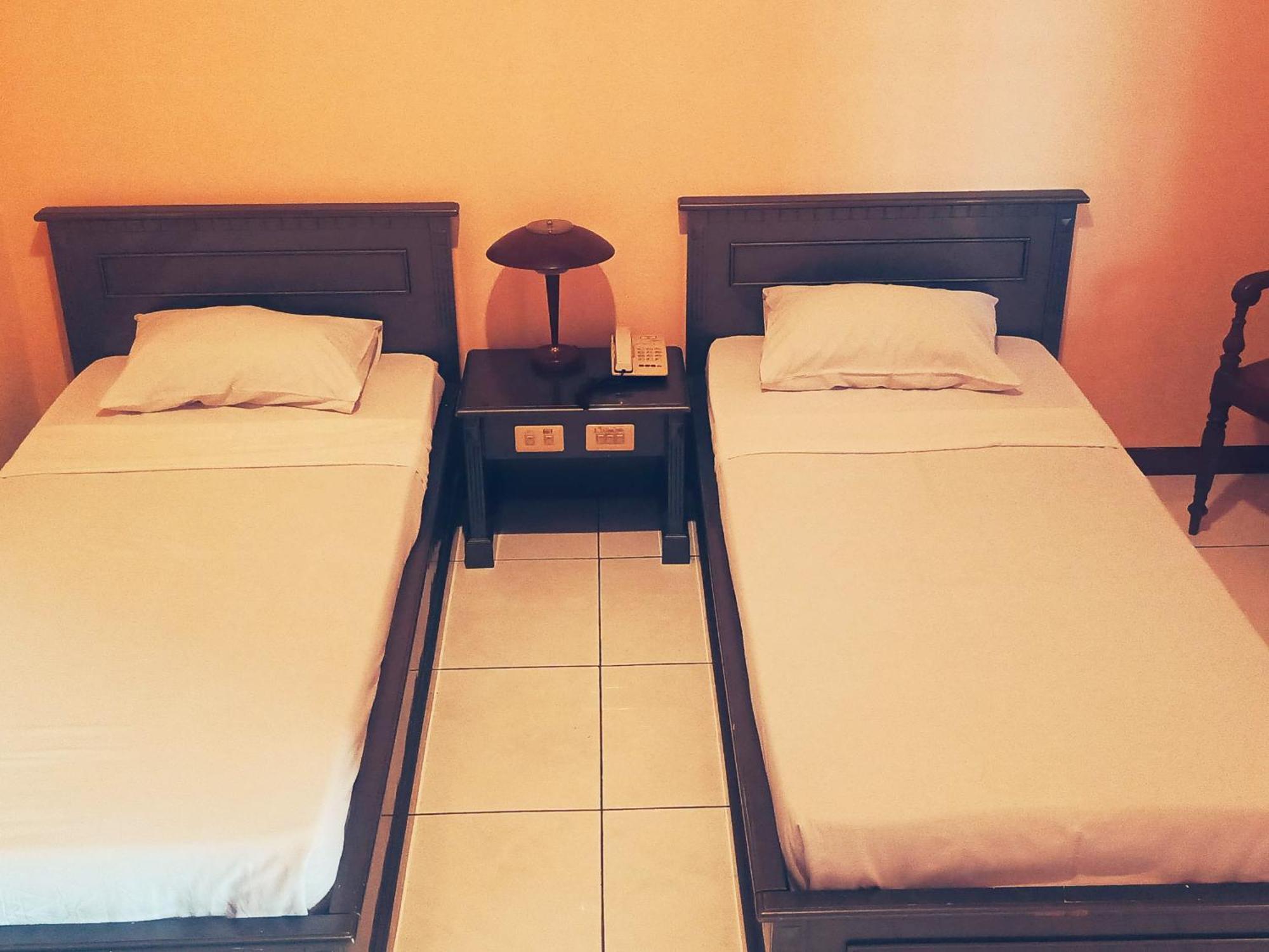 Hotel Wijaya Purwokerto Ngoại thất bức ảnh