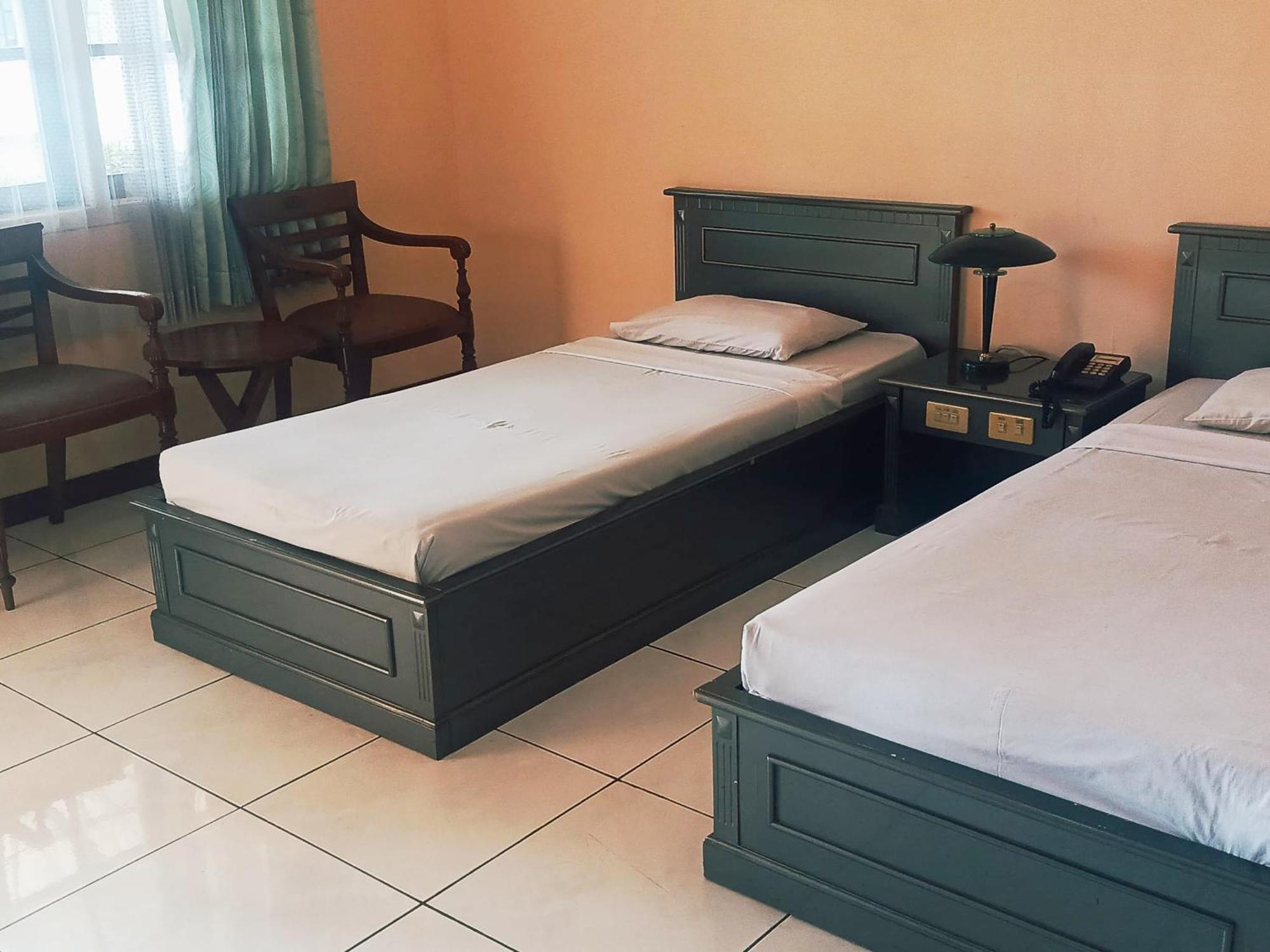 Hotel Wijaya Purwokerto Ngoại thất bức ảnh
