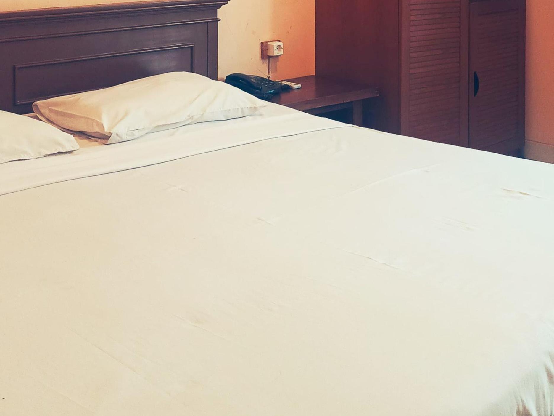 Hotel Wijaya Purwokerto Ngoại thất bức ảnh
